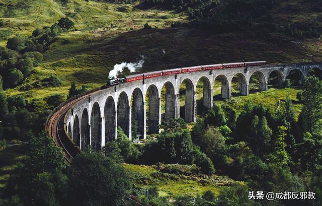 电脑好看的壁纸，10个最佳电脑壁纸（这56张绝美风景）