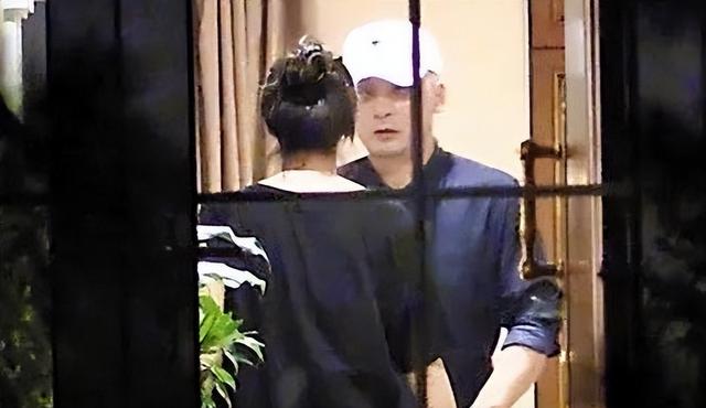 史上最尴尬的五位明星，这9位明星简直尴尬又可笑