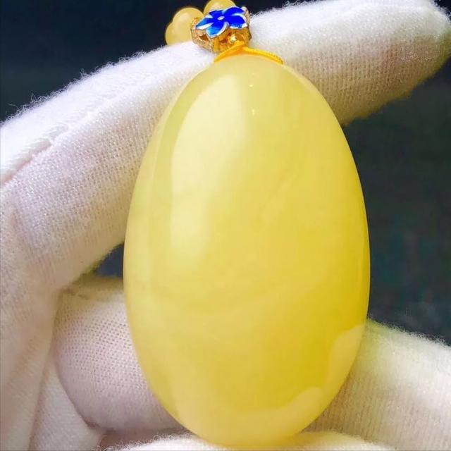 史上最全蜜蜡品种图鉴，看一下你的蜜蜡值不值