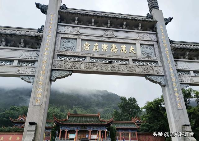 江西的山有哪些，江西的几座名山（庐山有“匡庐奇秀甲天下”之美誉）