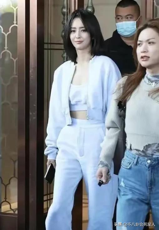 几位女明星的素颜你被谁惊艳到了，现实中路人脸