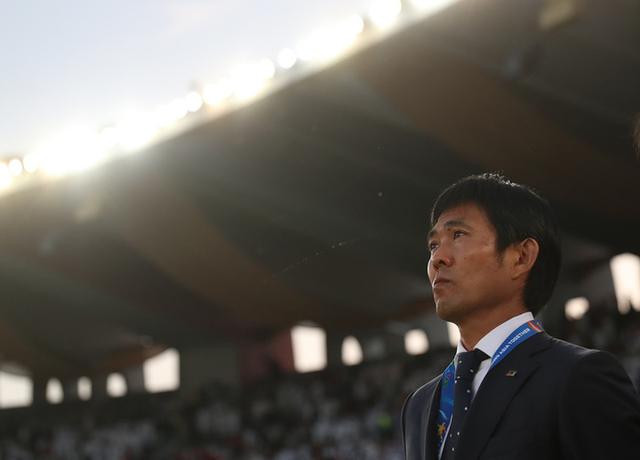 日本队主帅森保一挺有气质，日本队主帅森保一靠的是运气好、能“煲汤”、会“演戏”