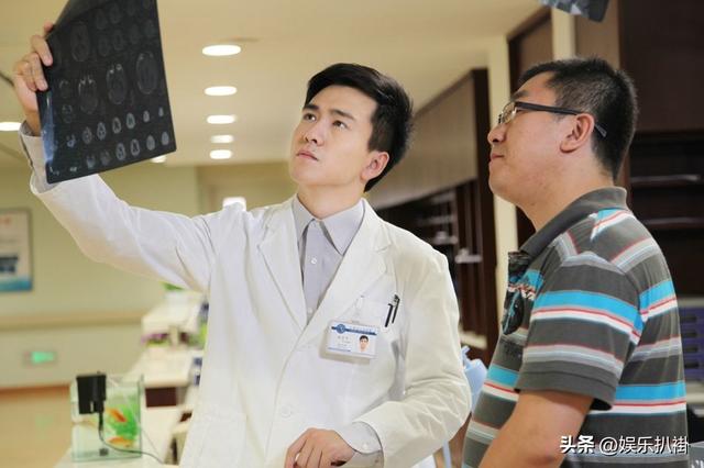 马思纯高考成绩，十位高考考100多分的明星（文化水平低就不要装）