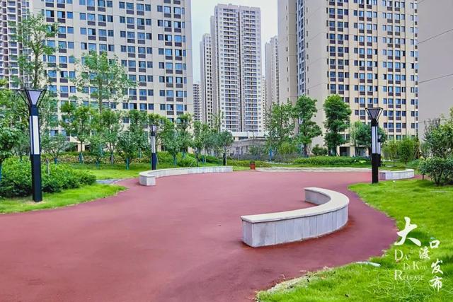 大渡口公租房最新消息，大渡口区跳磴镇幸福华庭第四届“爱在公租房”社区邻里节启动