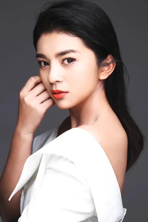 华语乐坛最受欢迎的十位女歌手，歌唱得好又当演员