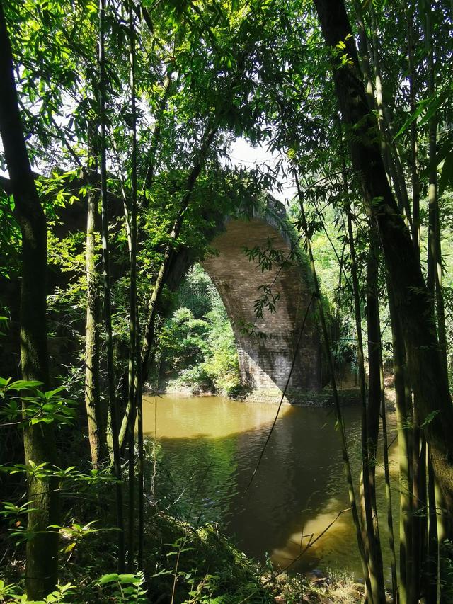 重庆万州第一大瀑布，婚外感情中男人追女人是一种什么样的心态