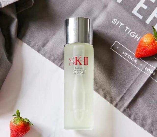 兰蔻补水保湿水好用吗女士，热门好用大牌爽肤水