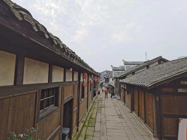 重庆主城周边古镇旅游推荐，我先给你推荐最值得游览的这二十三座