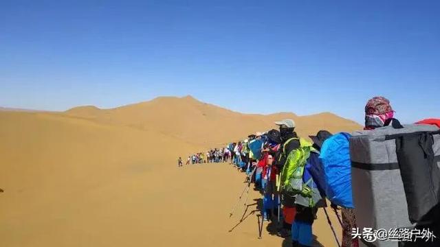 都是什么地方有戈壁滩，大部分人都没见过这样的戈壁滩