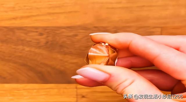 如何快速有效的剥蒜皮，剥大蒜最快的方法