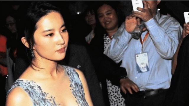 杨洋参加的综艺，杨洋参加过的综艺节目意外中毒（再不进组《花少5》就是你的归宿）