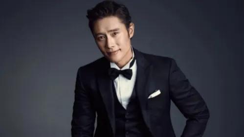 李秉宪宋慧乔之间的关系，韩国最完美男人李秉宪