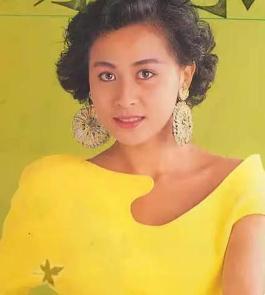 梁朝伟和刘嘉玲，梁朝伟刘嘉玲年轻时合照（酒到浓时香自溢。你为什么嫁我）