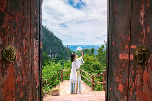 商洛必玩景点推荐一日游，春游旅游穿梭在商洛的景区里