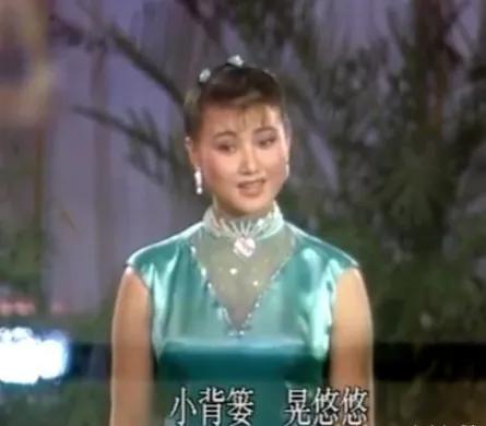 历年春晚回顾合集，央视春晚走过40年