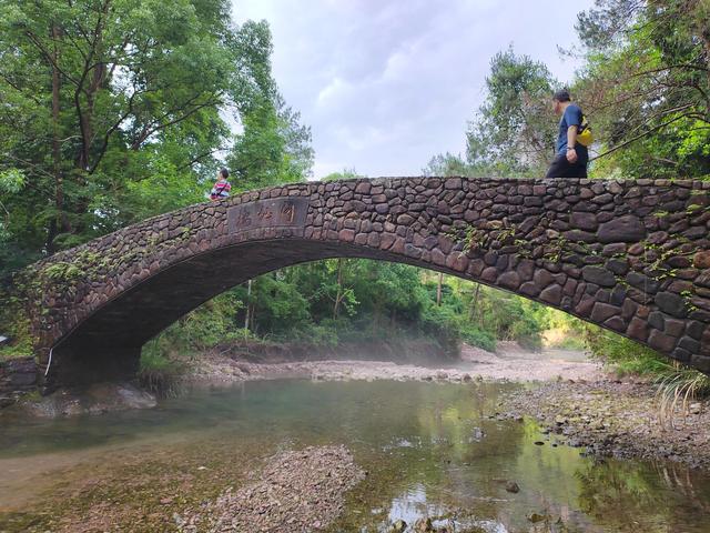 神仙居有哪几个好玩景点，游神仙居风景区