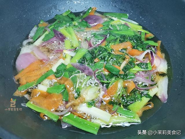 除夕年夜饭经典菜谱，6样“吉祥菜”记得摆上桌