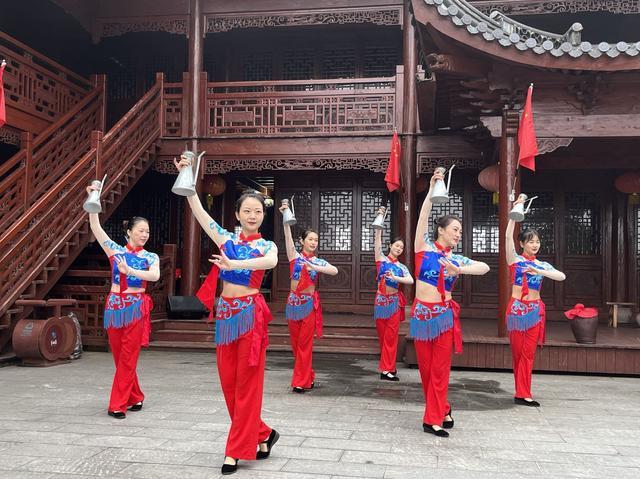 江西最值得去的旅游景点有哪些，江西最值得去的五大景区和门票