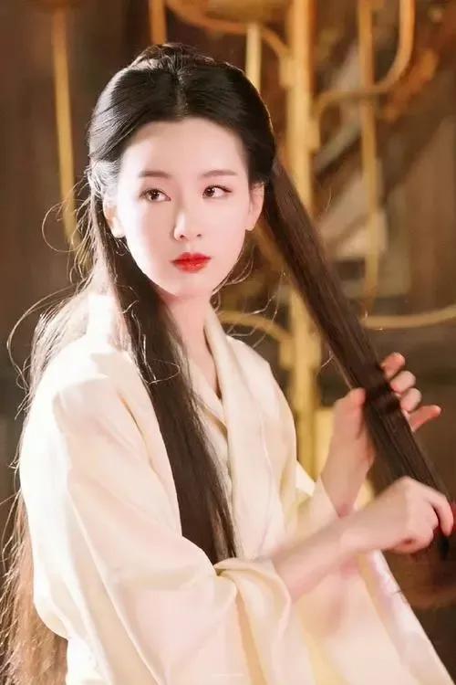 花千骨上映到现在几年了，有人因长相被吐槽而退圈