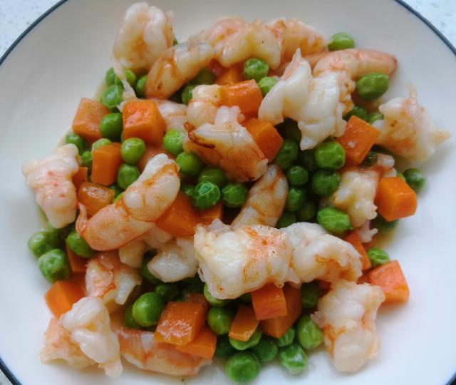 青豆虾仁的家庭做法，清淡爽口的夏季小菜