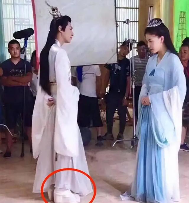 明星身高排行榜，30位当红男明星身高对比（男明星跟关晓彤同框暴露真实身高）