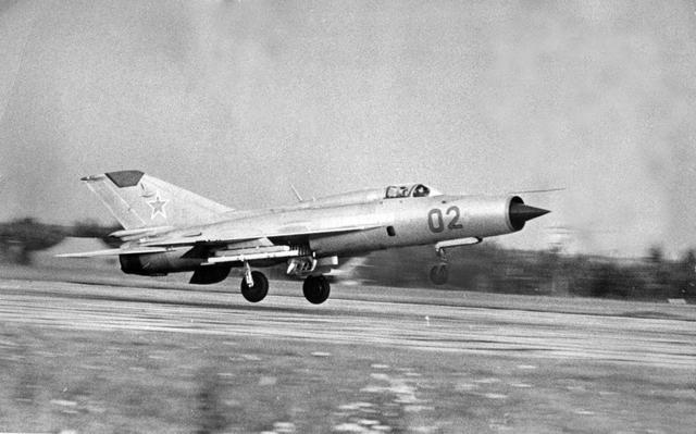 涵道遥控飞机哪个有摄像头，”美国双旋翼涵道无人机投入商用