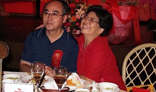 庄则栋最后怎么了，嘱咐日本妻：死后不搞告别仪式