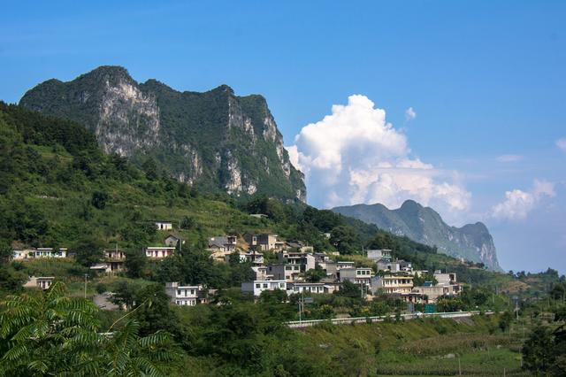 贵州最美的公路介绍，壮美的贵州遵义大发渠特大桥