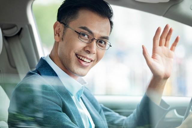 微信开场白文案，男生和喜欢的女孩子微信聊天