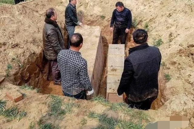 挪坟地有什么讲究，坟地不能动有什么讲究