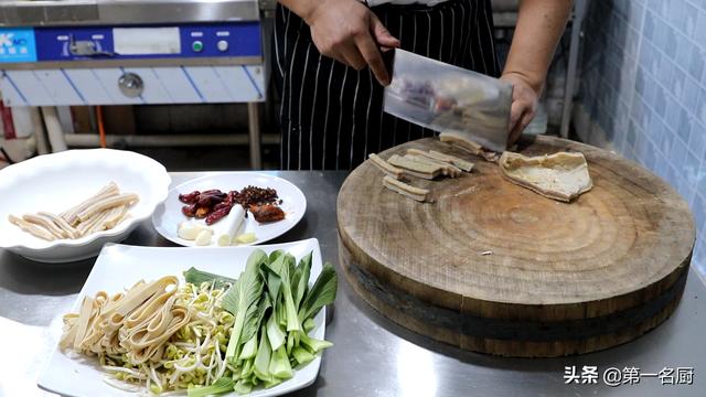 过年吃什么菜寓意好，年夜饭吃什么菜最有寓意（过年必做10道吉祥菜）