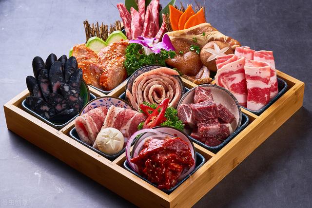 正宗的脆皮烤肉烤的过程，一家日营业额4万加的韩式烤肉店的配方与制作流程