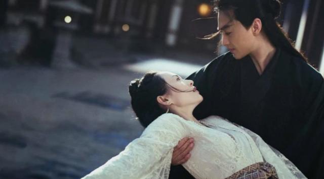 巴啦啦小魔仙演员，演员今昔对比重聚巴啦啦小魔仙（43岁装15岁玄幻大剧拍成）