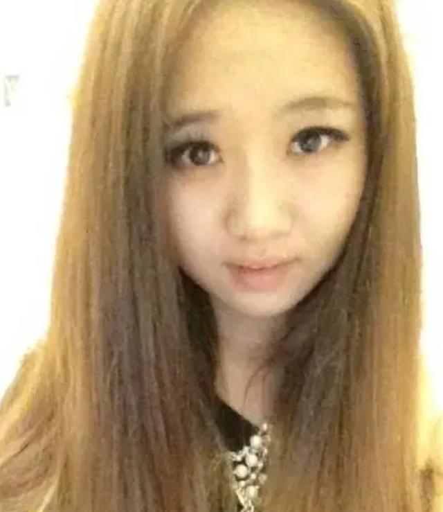 54岁李连杰四个女儿现状，19岁Jada像母亲利智