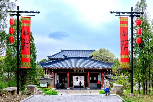 岱崮地貌旅游攻略，唯一有人居住的崮