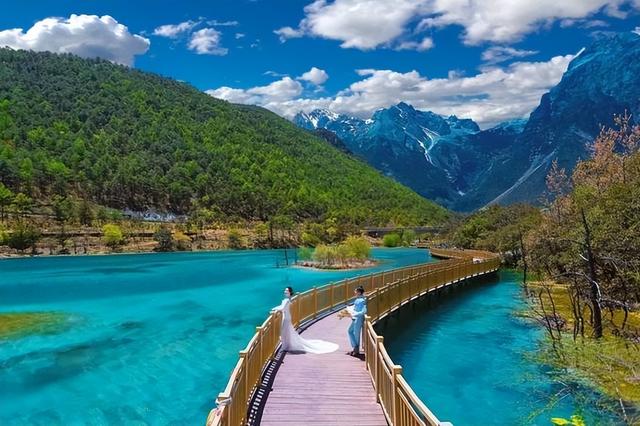 云南游玩攻略5天，云南旅游攻略5日游自由行（云南跟团旅游5天大概多少钱）