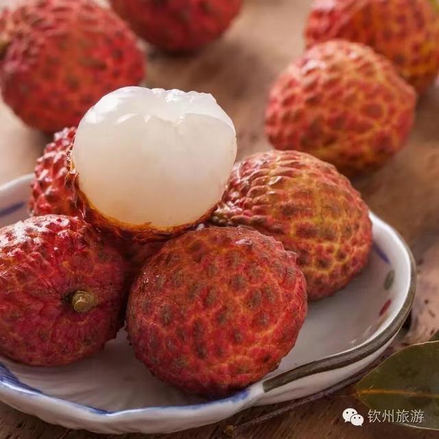 广东灵山荔枝采摘，灵山荔枝已成熟