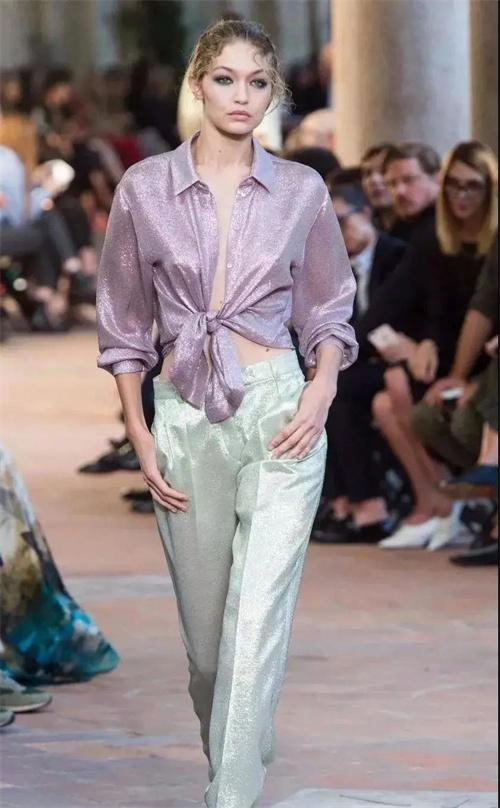 4色经典配色方案，一个较冷门的配色技巧