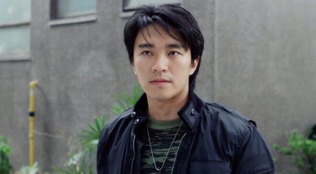 明星都是怎么出道的，普通人如何出道当明星