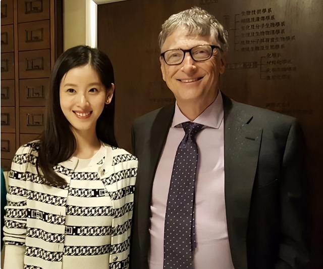 奶茶妹妹章泽天，奶茶妹妹章泽天近照曝光（“奶茶妹妹”章泽天的上位史）