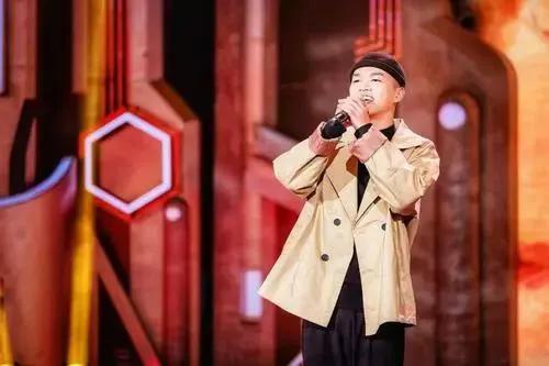 盘点十首百听不厌的歌曲，推荐十首听完还能记住旋律的歌曲