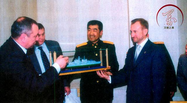 现代级驱逐舰改装，从主力到鸡肋再到重生（现代级驱逐舰魔改前后对比）