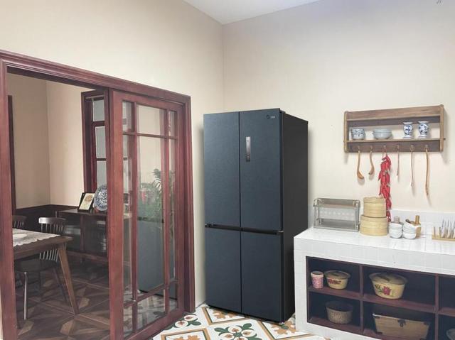 冰箱橱柜深度一般都是60公分么，厨柜仅60cm深如何选购超薄又大容量的冰箱