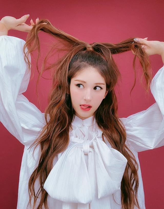 她凭什么被称为南韩第一真人芭比，来看看lisa的颜值