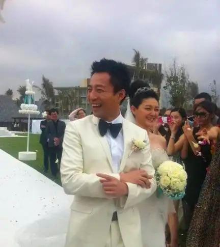 明星的婚礼哪个最好:盘点十大明星婚礼，杨祐宁婚礼比红毯更好看