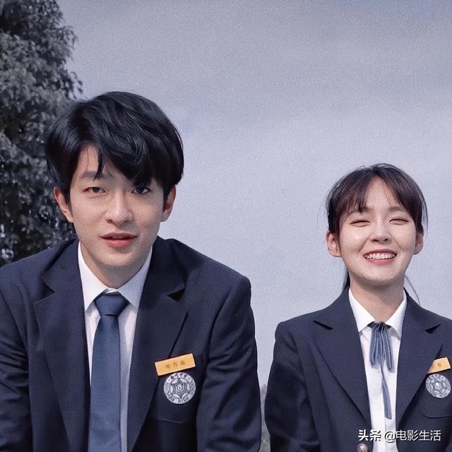 白敬亭是几线明星，白敬亭算得上几线明星（一线男明星：陈赫、陈坤、邓超）