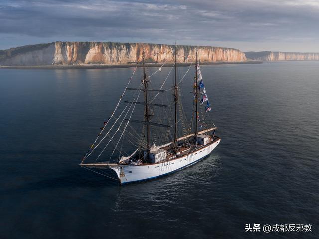 电脑好看的壁纸，10个最佳电脑壁纸（这56张绝美风景）