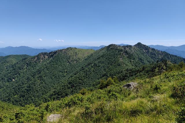 尖山风景区攻略，假期一家人出游蔚县飞狐峪里的尖山