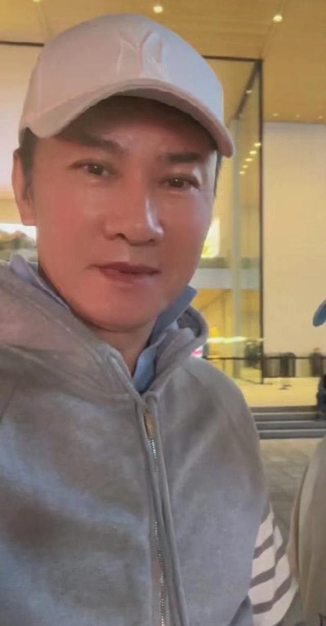 江涛简历歌唱家，军旅歌手江涛：穷小子娶富家女