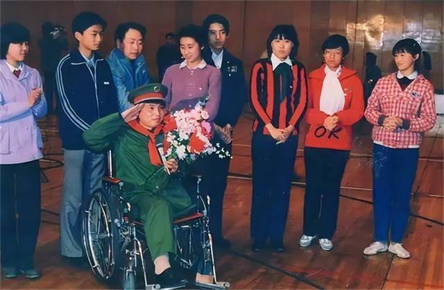 抗越英雄徐良历史，抗越英雄徐良1987年登春晚舞台